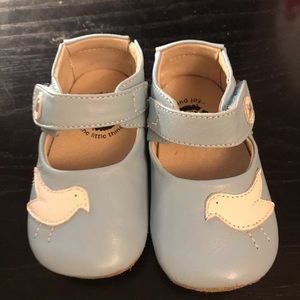 Live and Luca infant shoes 12-18 months